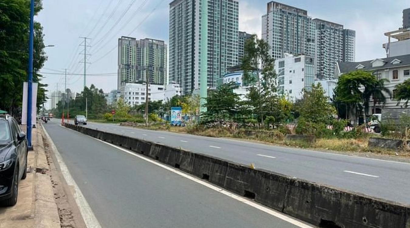 Bán thửa đất mặt tiền đường Đồng Văn Cống, Quận 2.