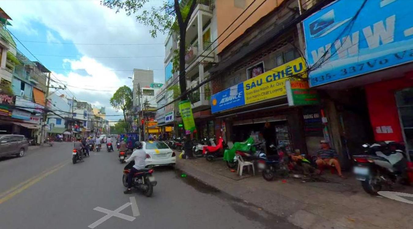 Bán nhà góc hai mặt tiền đường Võ Văn Tần, Quận 3.