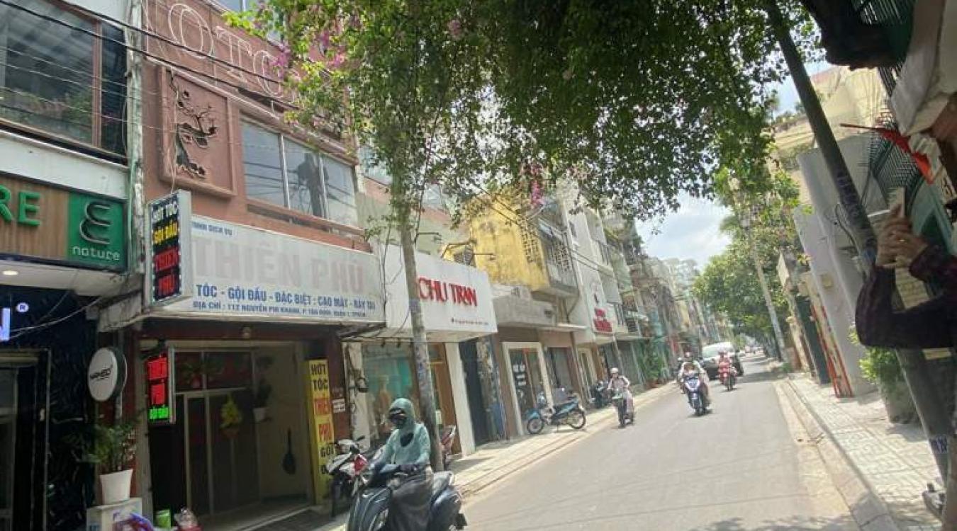 Bán nhà mặt tiền đường Nguyễn Phi Khanh, Quận 1.